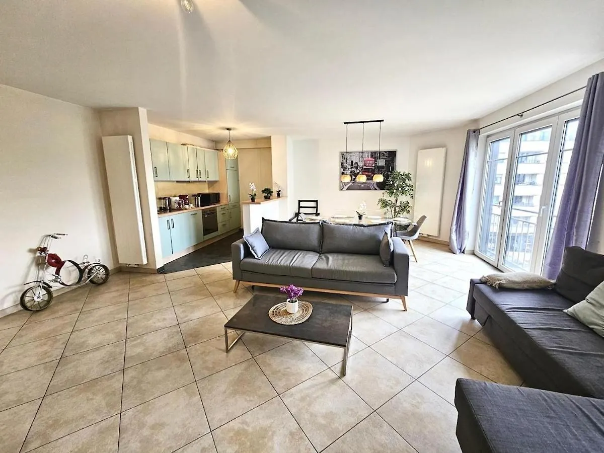 Apartament Chic City Retreat 2Br Near Station With Parking-2A Luksemburg